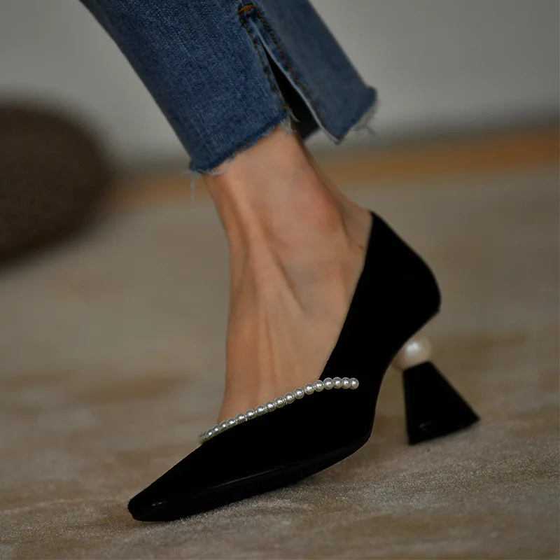 Kadın ayakkabısı 2022 Yeni topuklu ayakkabılar Küçük Kare Kafa Şeklinde Yüksek Topuklu Siyah Viskon Boncuklu Kalın Topuk Pompaları Kadın Görüntü 3