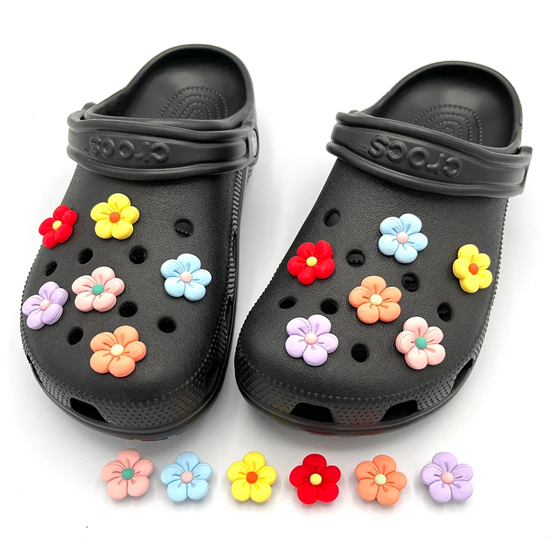 Ücretsiz Kargo Takılar Crocs Renkli Çiçekler Pimleri DIY Moda Takunya Kadınlar İçin Kawaii Jıbz Ayakkabı Süslemeleri Croc Aksesuarları Görüntü 3