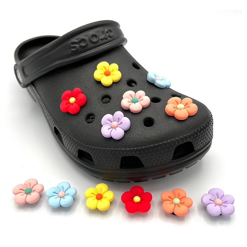 Ücretsiz Kargo Takılar Crocs Renkli Çiçekler Pimleri DIY Moda Takunya Kadınlar İçin Kawaii Jıbz Ayakkabı Süslemeleri Croc Aksesuarları Görüntü 5